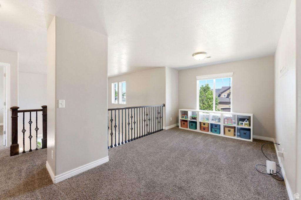 Image 10 of property listing at 1131 S 1325 W, Clearfield, UT 84015