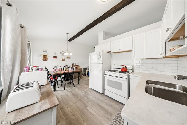 3538 Clayton Drive, North Olmsted, OH 44070