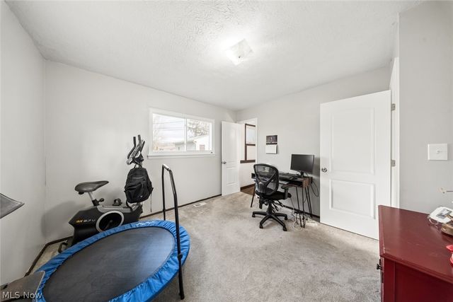 3538 Clayton Drive, North Olmsted, OH 44070