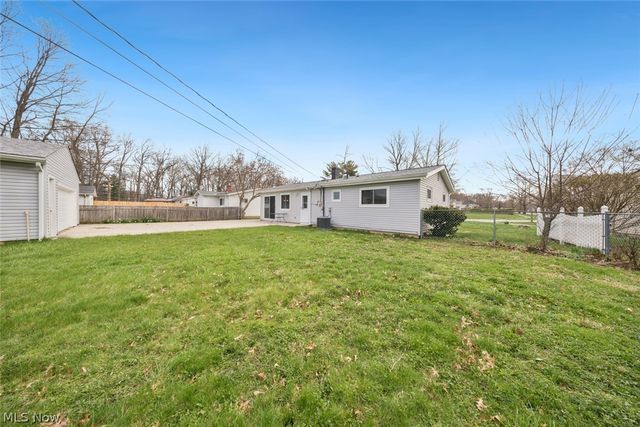 3538 Clayton Drive, North Olmsted, OH 44070