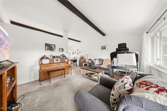 3538 Clayton Drive, North Olmsted, OH 44070