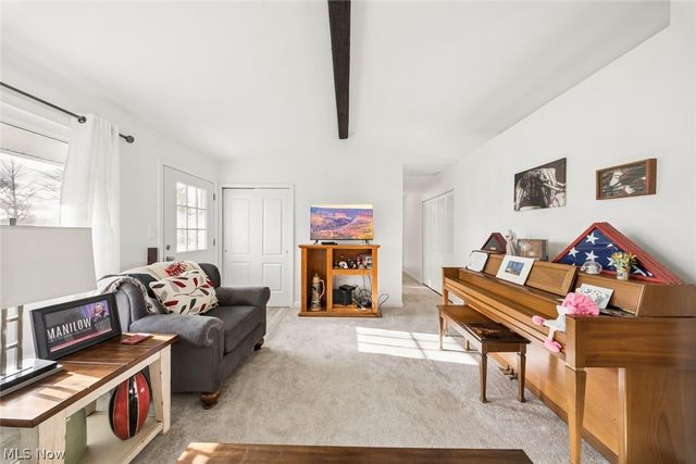 3538 Clayton Drive, North Olmsted, OH 44070