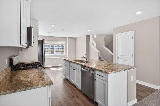 6601 Hinterland Trail S, Cottage Grove, MN 55016