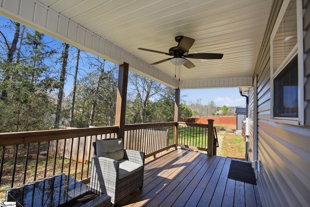 745 Dave Nix Road, Seneca, SC 29678