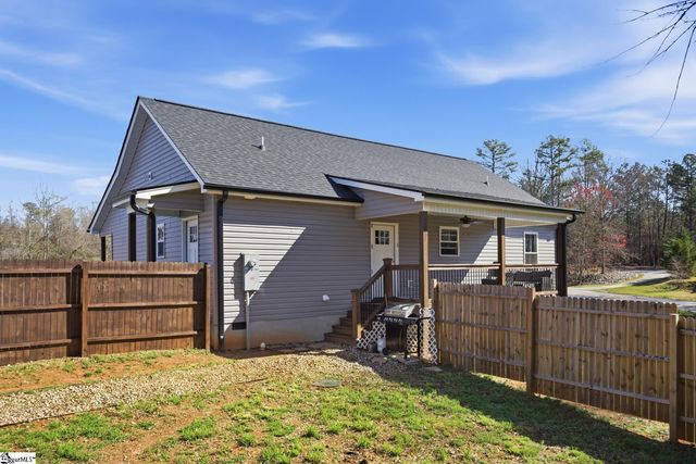 745 Dave Nix Road, Seneca, SC 29678