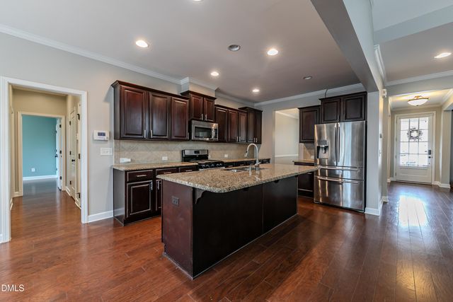 105 Larkhaven Place, Apex, NC 27539