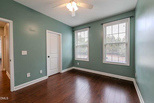 105 Larkhaven Place, Apex, NC 27539