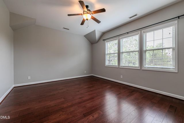 105 Larkhaven Place, Apex, NC 27539