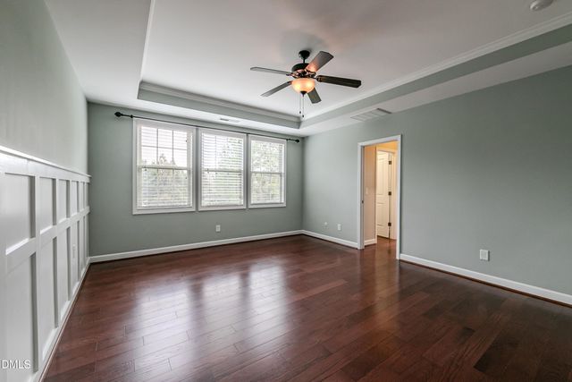 105 Larkhaven Place, Apex, NC 27539