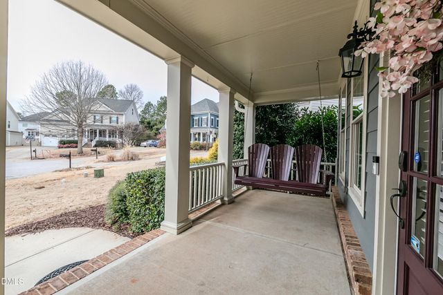 105 Larkhaven Place, Apex, NC 27539