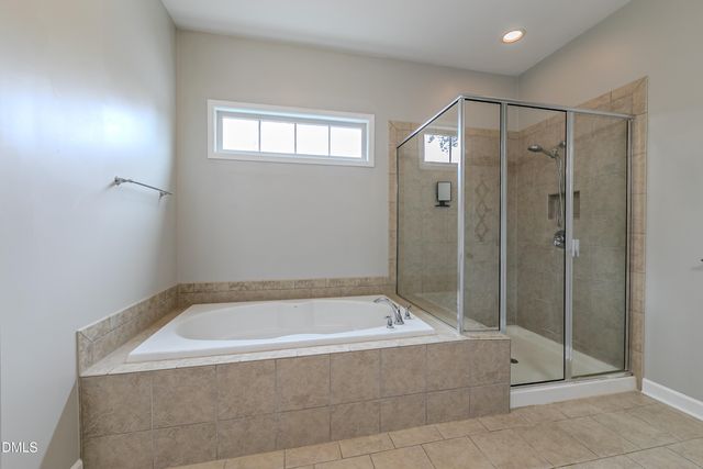 105 Larkhaven Place, Apex, NC 27539