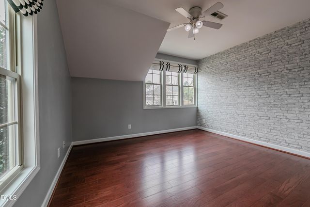 105 Larkhaven Place, Apex, NC 27539