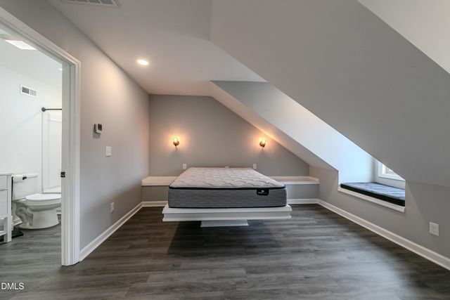 105 Larkhaven Place, Apex, NC 27539