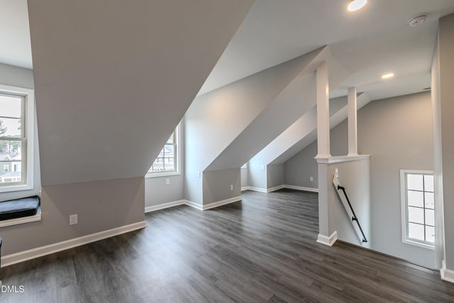 105 Larkhaven Place, Apex, NC 27539