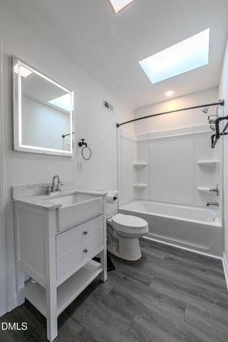 105 Larkhaven Place, Apex, NC 27539