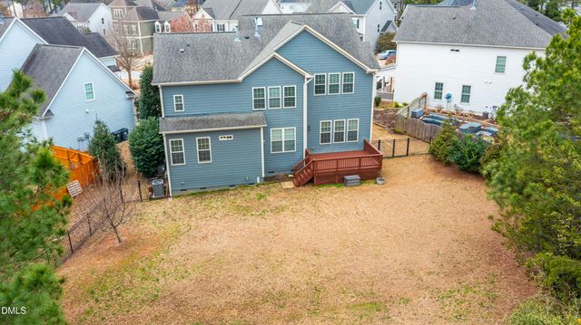 105 Larkhaven Place, Apex, NC 27539