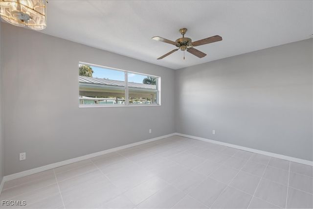 3225 E Riverside DR 63-F, Fort Myers, FL 33905