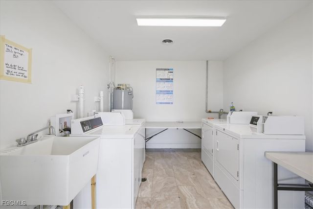 3225 E Riverside DR 63-F, Fort Myers, FL 33905