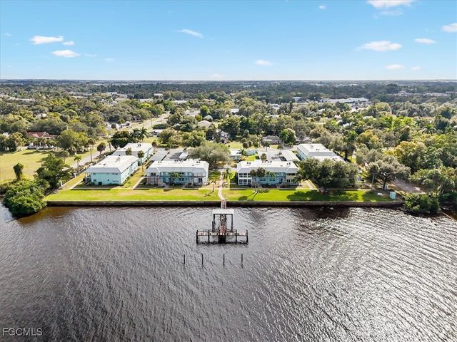 3225 E Riverside DR 63-F, Fort Myers, FL 33905