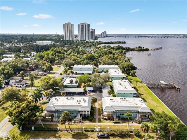 3225 E Riverside DR 63-F, Fort Myers, FL 33905