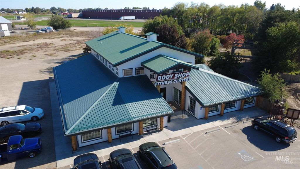 888 N Whitley Dr, Fruitland, ID 83619