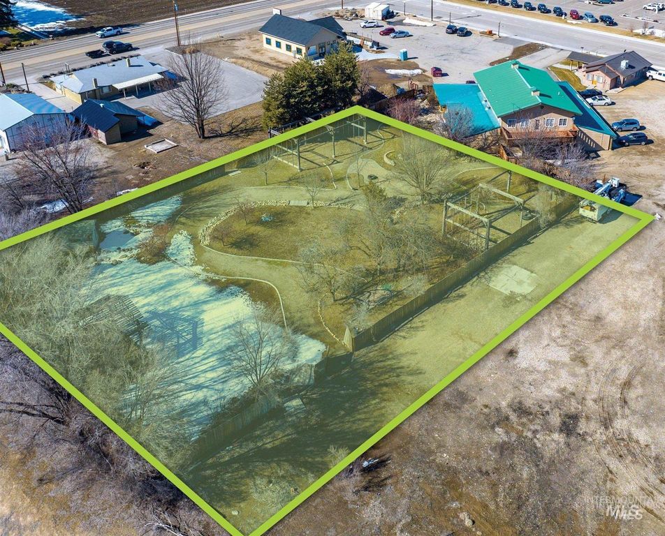 888 N Whitley Dr, Fruitland, ID 83619 photo 3