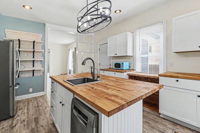 603 N Rowe Street, Ludington, MI 49431