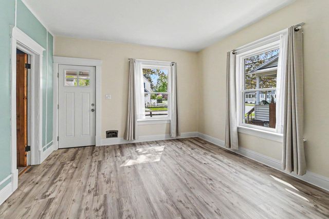603 N Rowe Street, Ludington, MI 49431