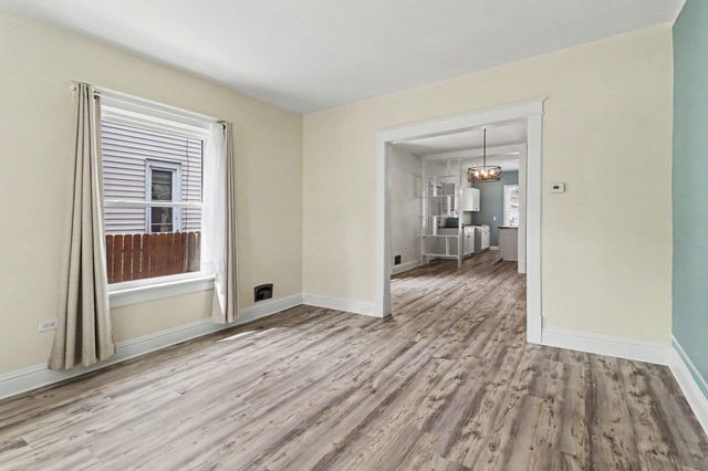603 N Rowe Street, Ludington, MI 49431