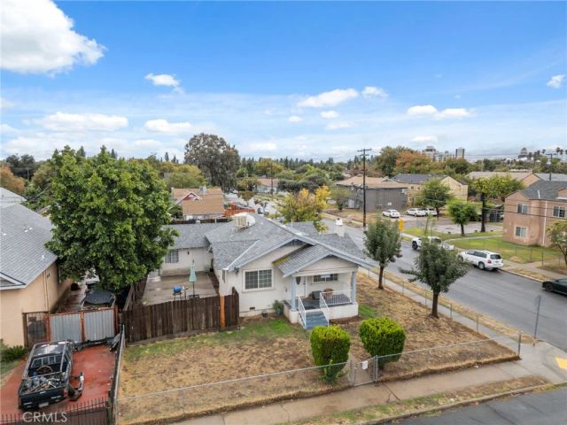 3006 E Mckenzie, Fresno, CA 93701