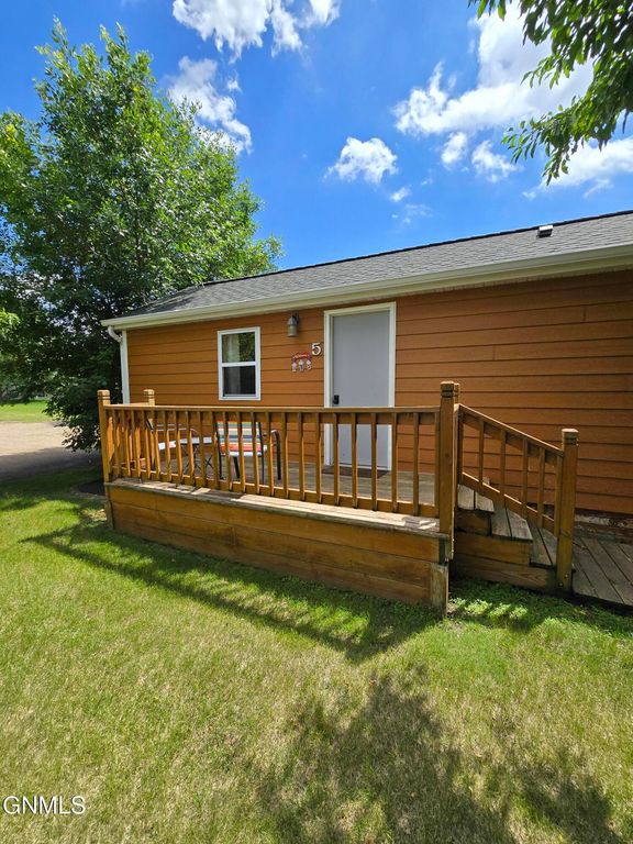 803 Broadway Street, Napoleon, ND 58561 photo 7