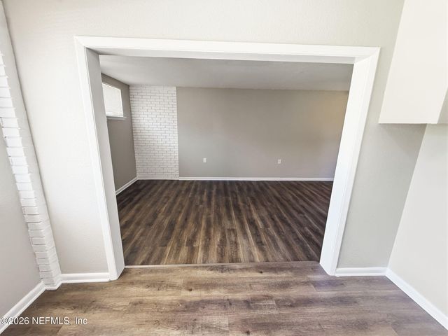 2942 CHRISTOPHER Road, Jacksonville, FL 32217