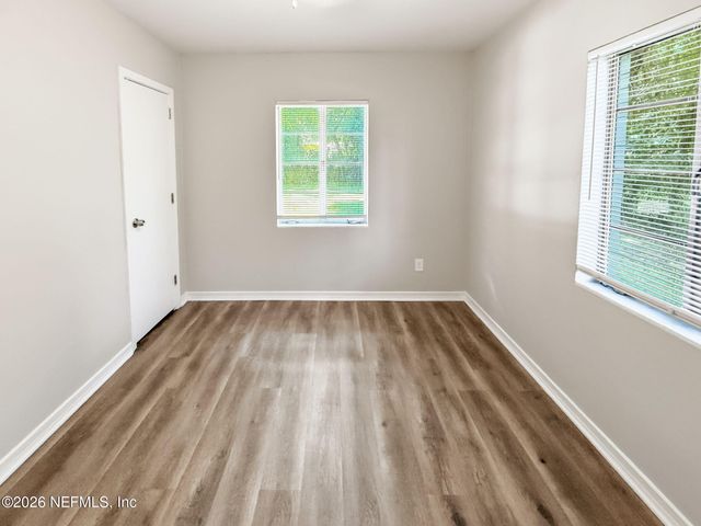 2942 CHRISTOPHER Road, Jacksonville, FL 32217