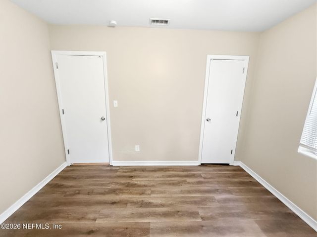 2942 CHRISTOPHER Road, Jacksonville, FL 32217