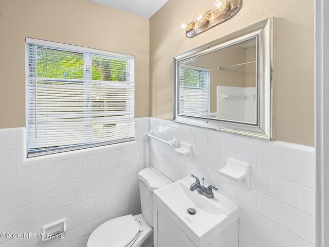 2942 CHRISTOPHER Road, Jacksonville, FL 32217