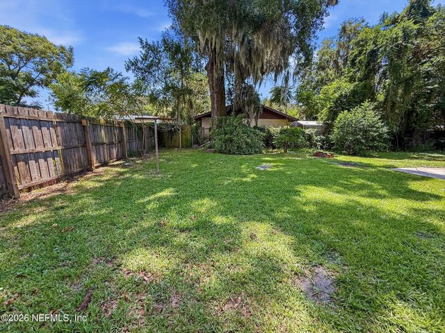2942 CHRISTOPHER Road, Jacksonville, FL 32217