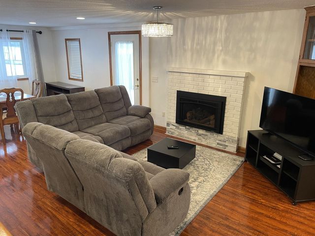 6224 Red Oak Road, Mound, MN 55364