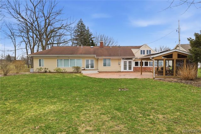 749 Lake Road, Porter, NY 14174