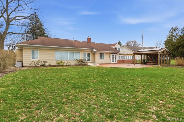 749 Lake Road, Porter, NY 14174