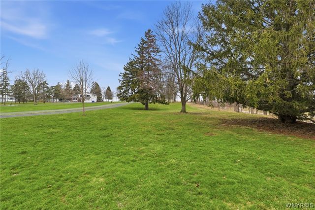749 Lake Road, Porter, NY 14174