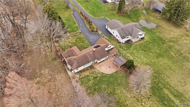 749 Lake Road, Porter, NY 14174