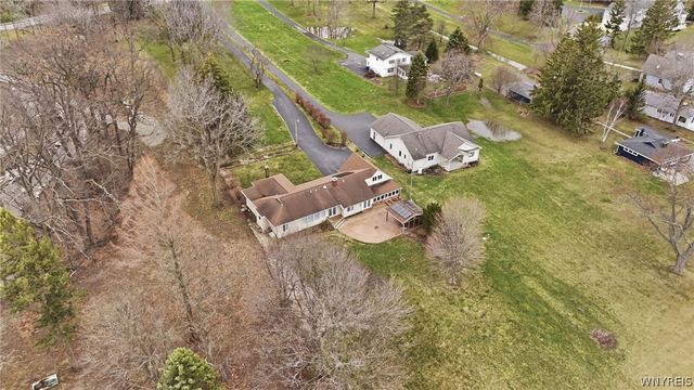 749 Lake Road, Porter, NY 14174