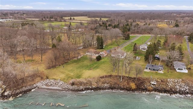 749 Lake Road, Porter, NY 14174