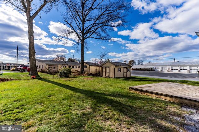 100 B STREET, Carlisle, PA 17015