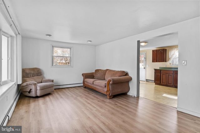 100 B STREET, Carlisle, PA 17015