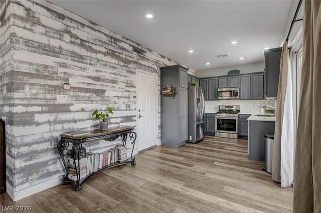 10202 Deep Glen Street, Las Vegas, NV 89178