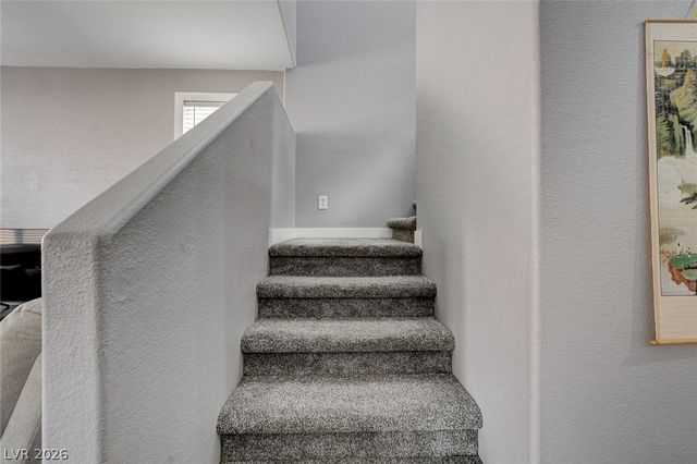 10202 Deep Glen Street, Las Vegas, NV 89178