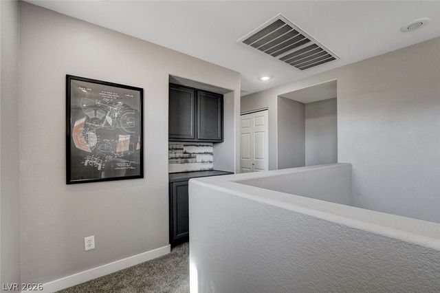 10202 Deep Glen Street, Las Vegas, NV 89178