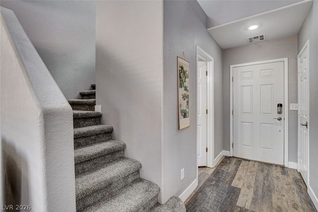 10202 Deep Glen Street, Las Vegas, NV 89178