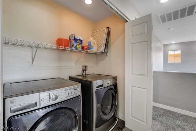 10202 Deep Glen Street, Las Vegas, NV 89178